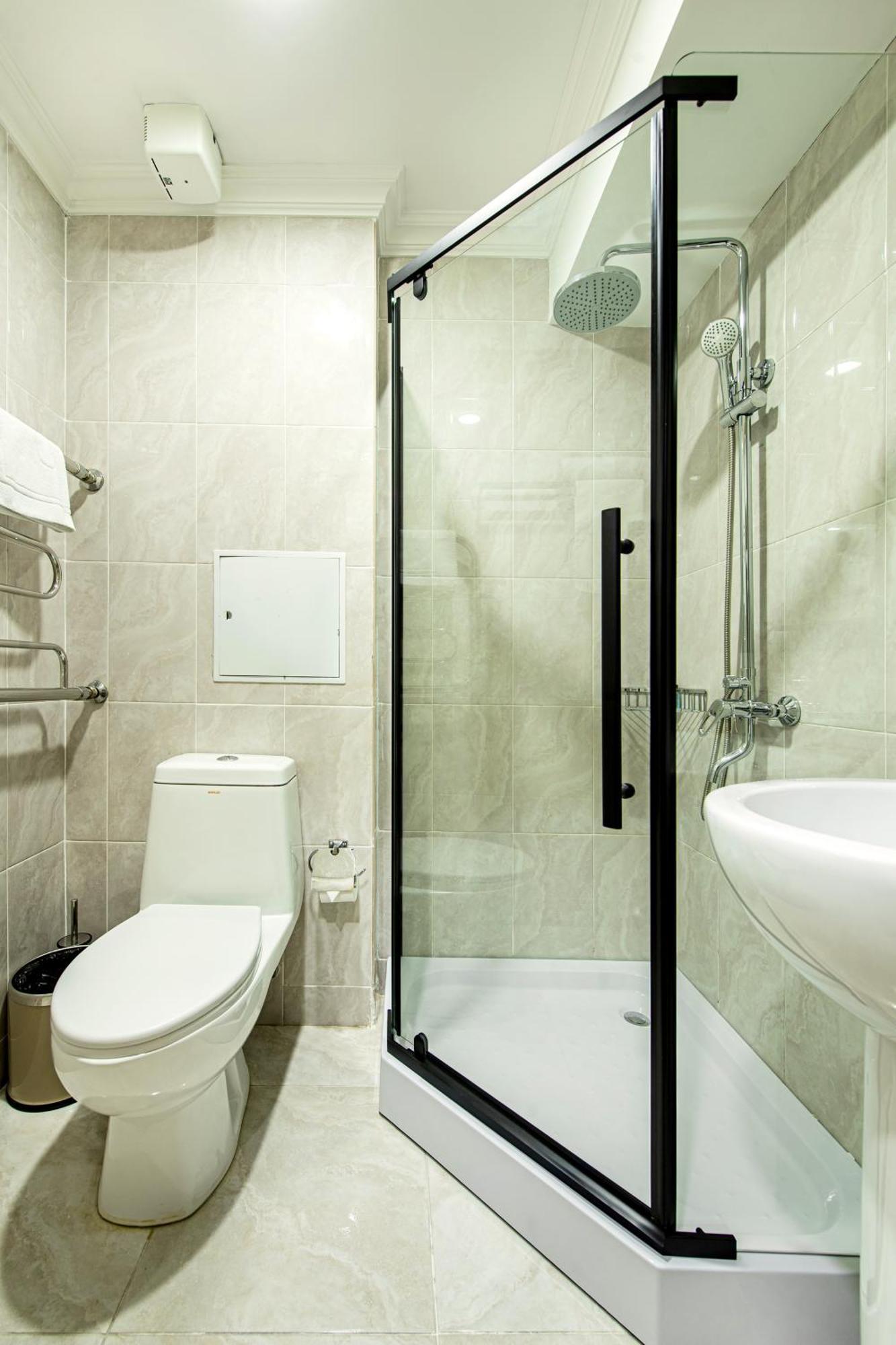 Shymkent Grand Hotel Εξωτερικό φωτογραφία