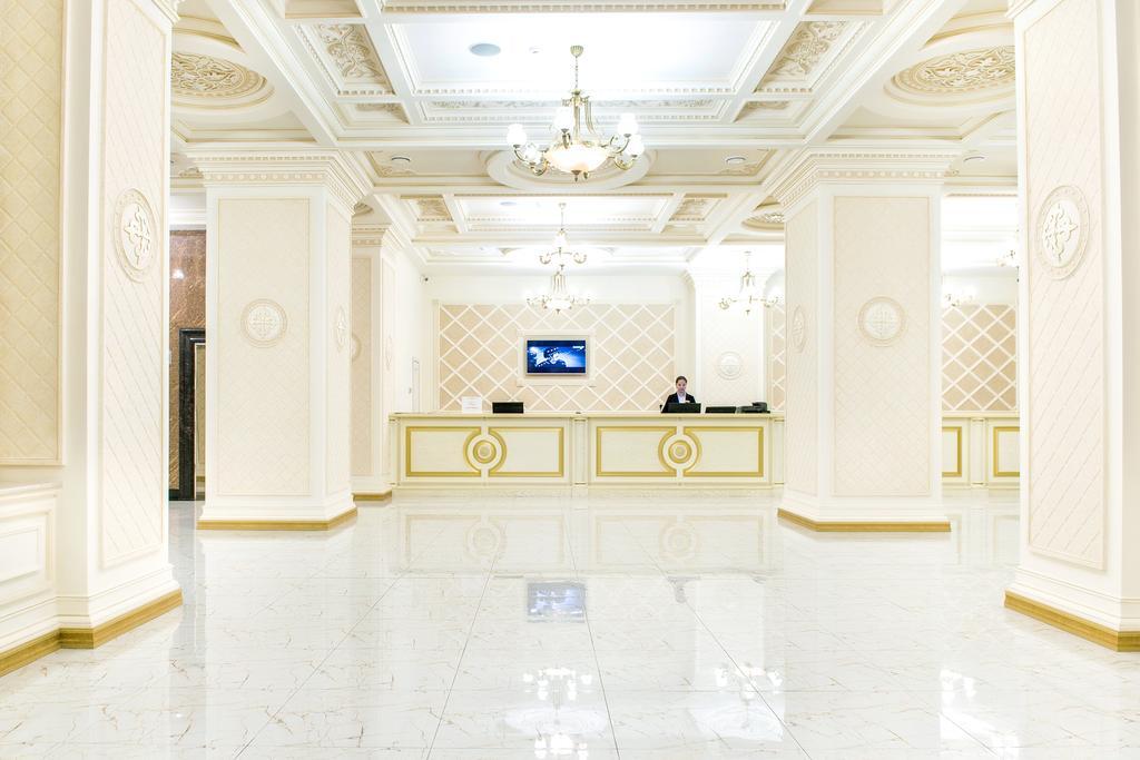 Shymkent Grand Hotel Εξωτερικό φωτογραφία